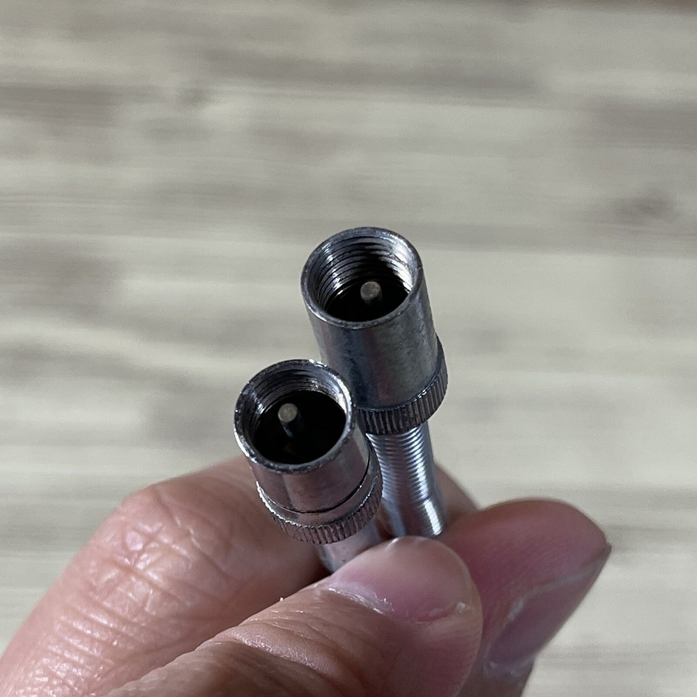 Leica Leitz BLACK and SILVER two Pcs Set Double Shutter Release Cable 7427 Q