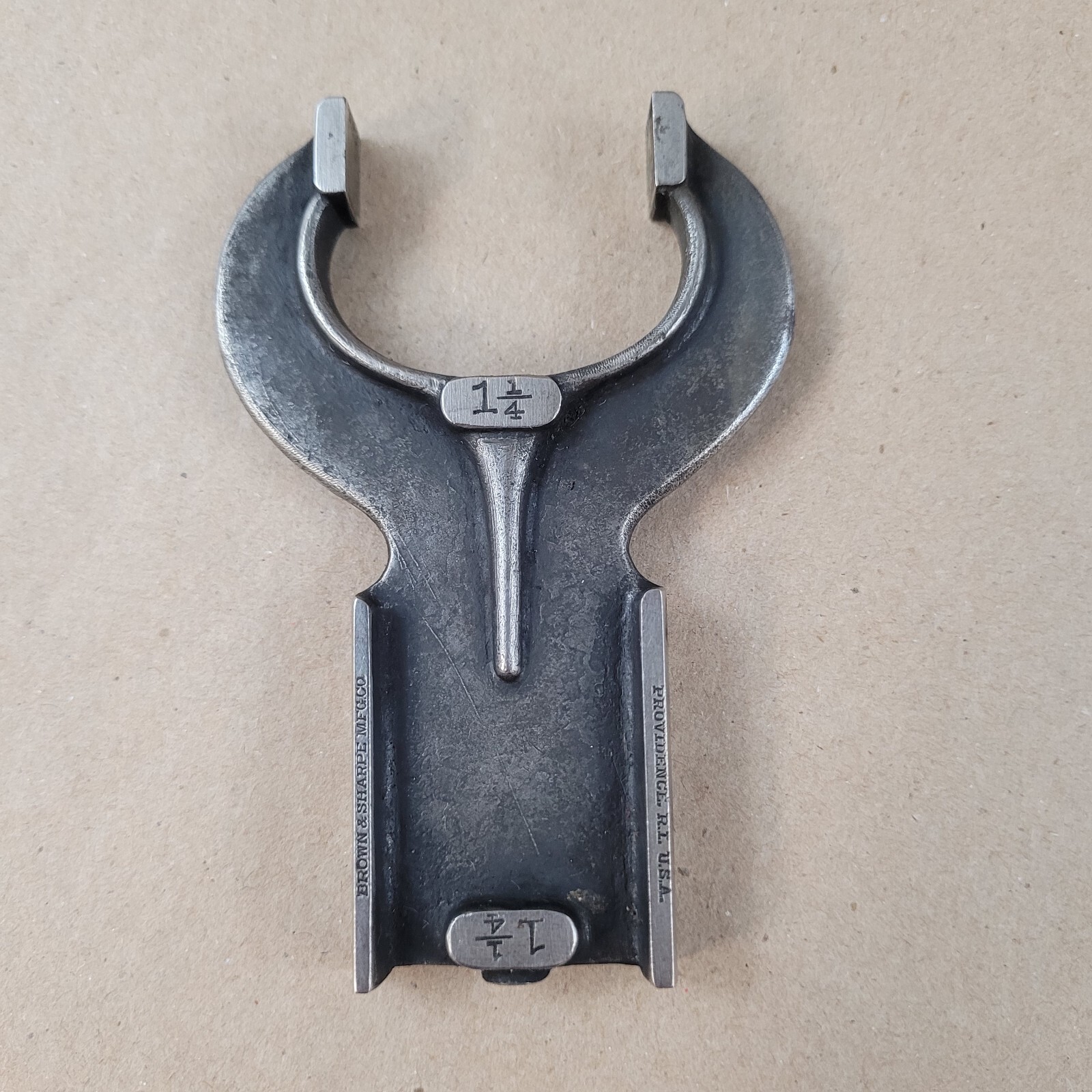 Brown & Sharpe Mfg Co Fixed Caliper Snap Gauge 1 1/4"  Antique Machine Tool USA