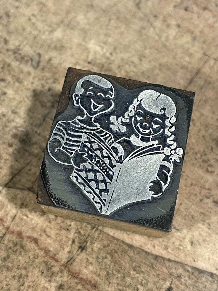 Printing Letterpress Printers Block Two Children Reading (1165)