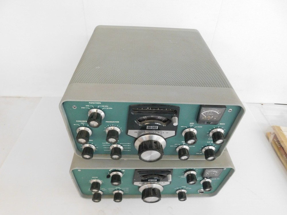 HEATHKIT SB-303 HF RECEIVER & SB-401 HAM BAND TRANSMITTER W/ MANUALS (IEG66)