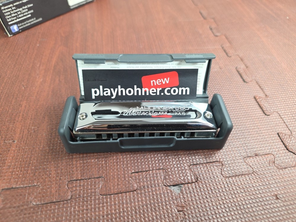 Mint in Box HOHNER MEISTERKLASSE 580 HARMONICA