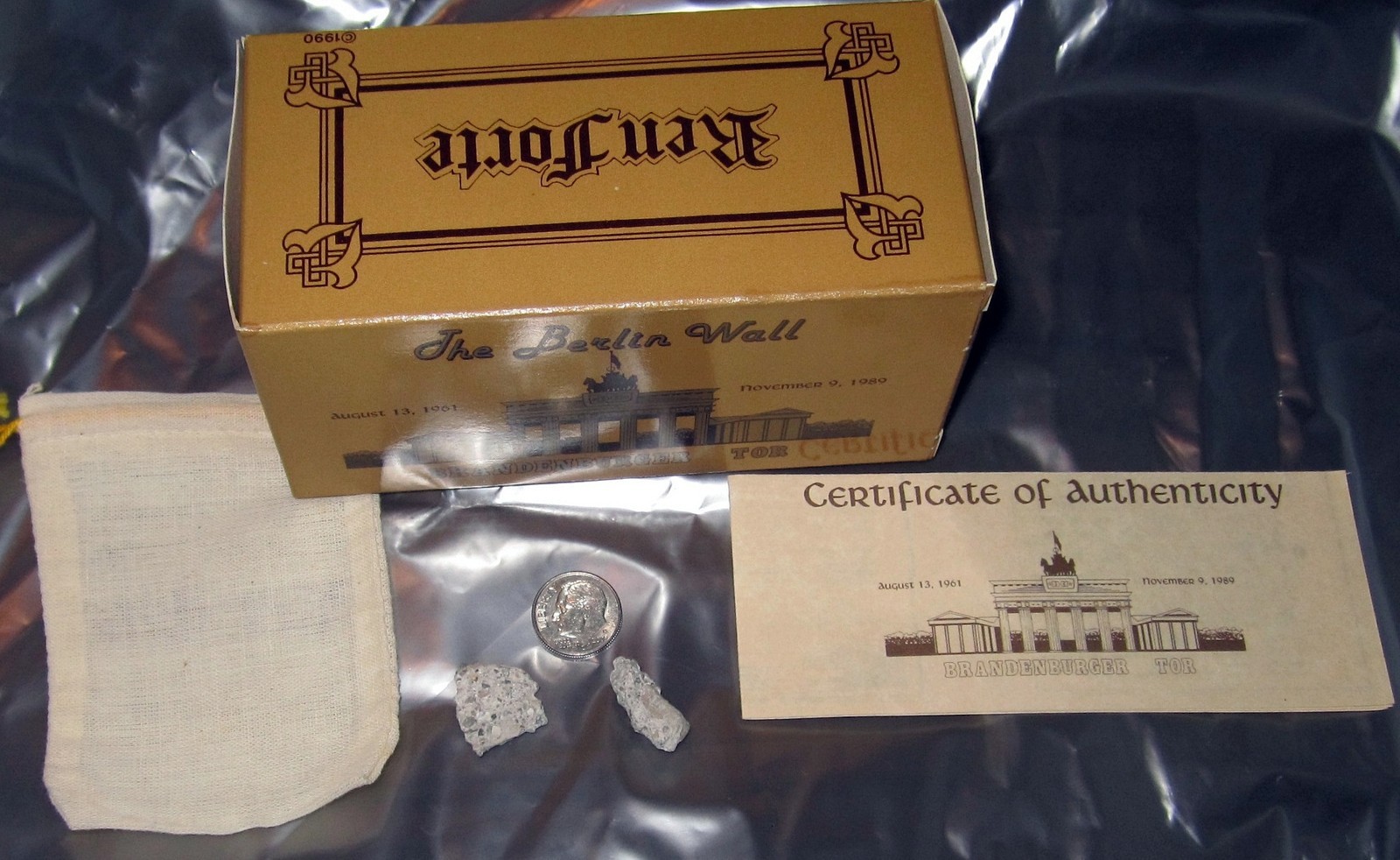 BERLIN WALL ~ COLLECTIBLE SMALL PIECES OF GERMAN HISTORY *COA