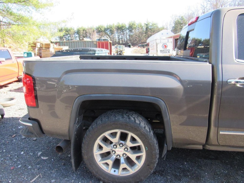 SIERRA150 2015 Glove Box 1035559