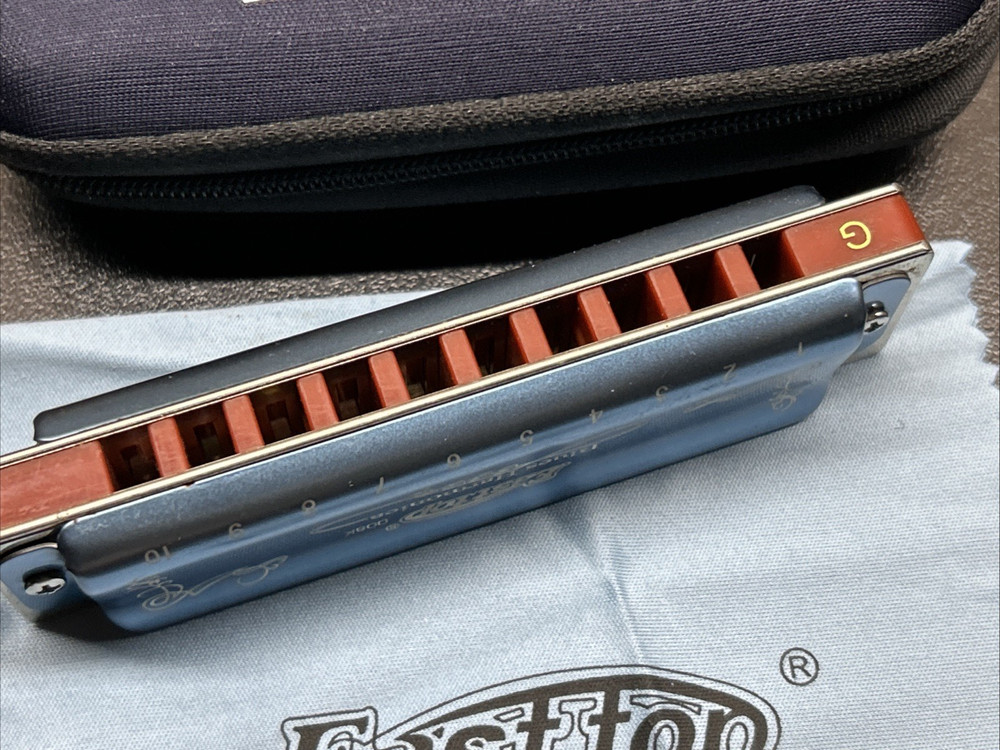 EASTTOP T008K 10 Hole Harmonica Diatonic Blues Professional Harmonica w/ Case