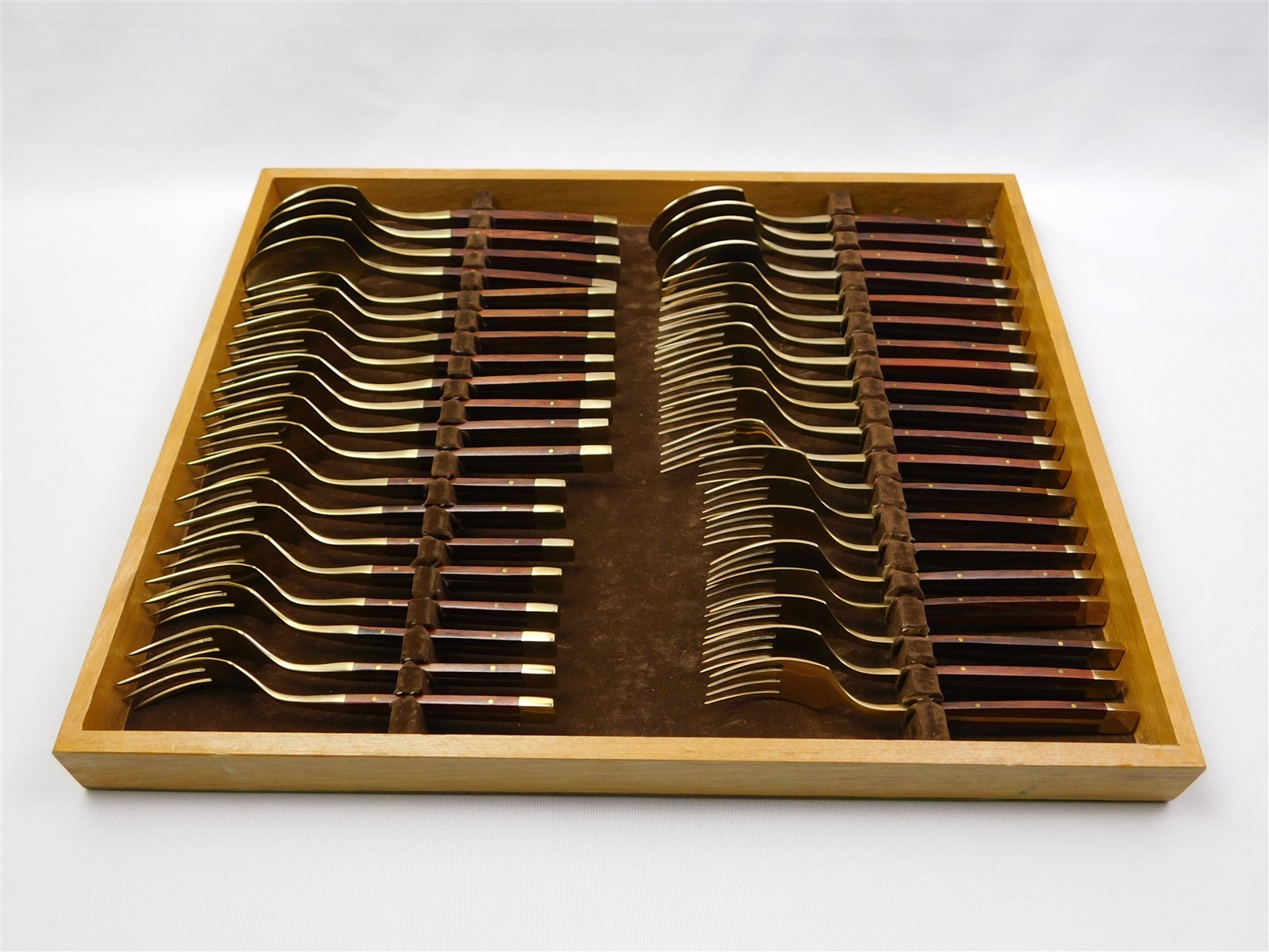 91Pcs JEAN-CLAUDE Bronze & Rosewood Flatware Set MCM Service for 8 + Service Pcs