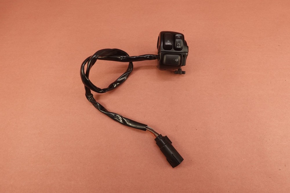 2009-2017 Harley VRSCF Muscle V-Rod Right Control Start Stop Switch