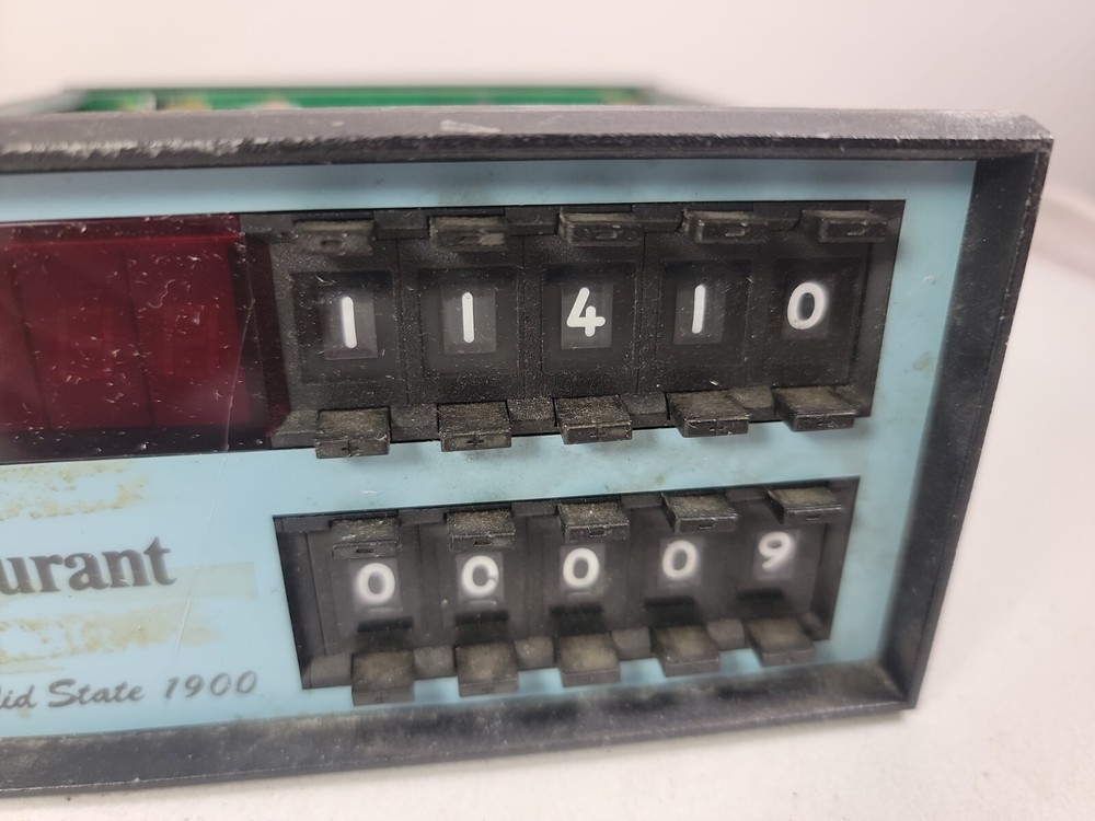 DURANT SOLID STATE 1900-512 COUNTER DISPLAY w/ RESET UNTESTED