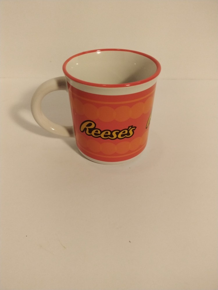 Galerie Coffee Mug -- Reese's -- 90's