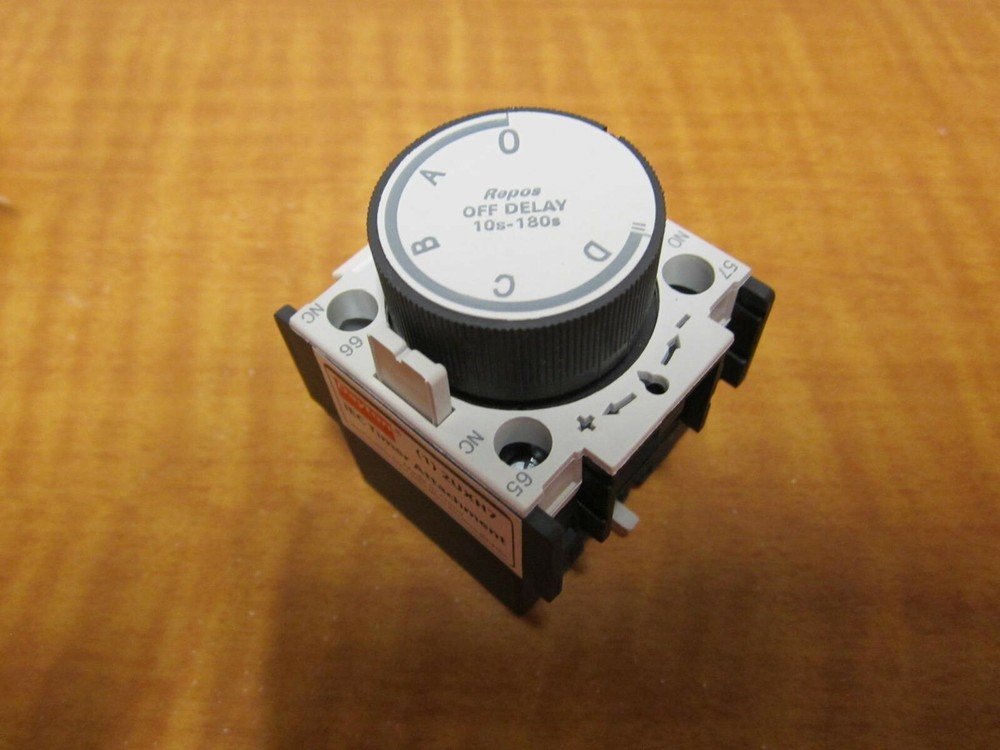 IEC Timer Attachment Off Delay 10 to 180 Front Mounting 2 Contacts