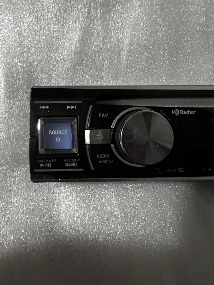 Alpine Cde-134hd Cd Receiver Faceplate Only