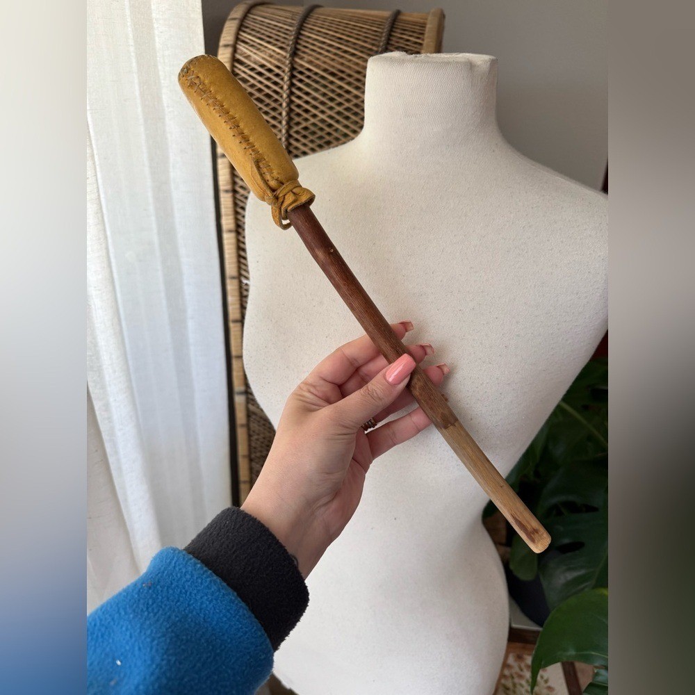 Handcrafted Rawhide Drum with Leather Mallet – 17"