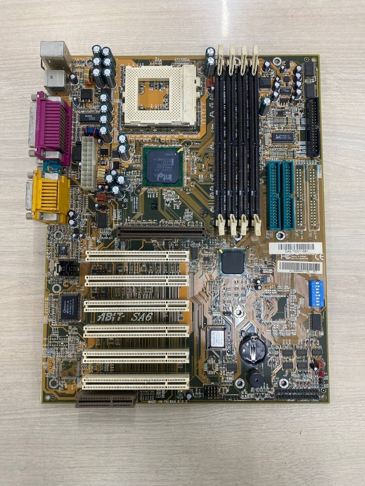Abit SA6 ( ST6 ) Motherboard Socket 370 for Intel