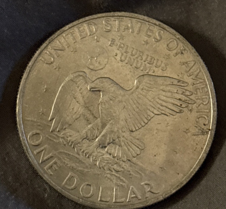 1972 P EISENHOWER DOLLAR COIN