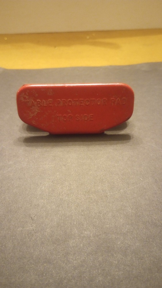 RARE VINTAGE RUBBERMAID HOUSEWARE Table Protector Pad - Read Description