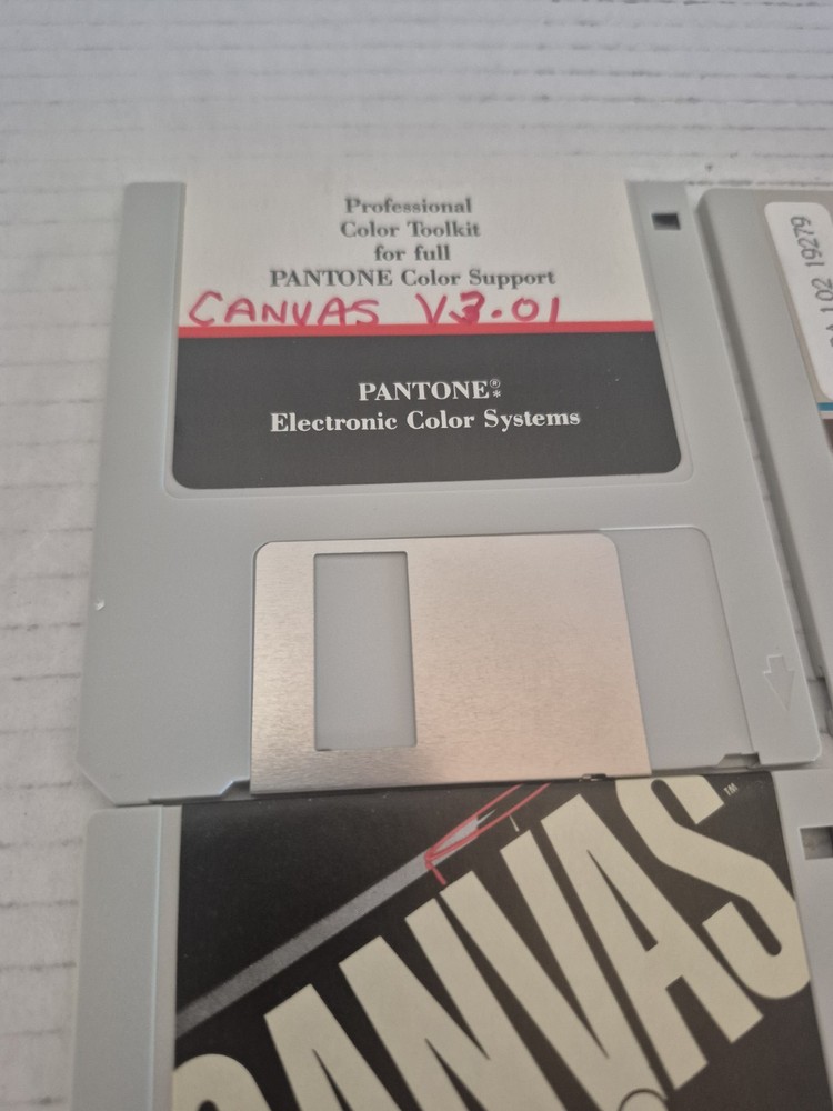 12 Vintage Collection Canvas Macintosh 3.5 Computer Disk UNTESTED