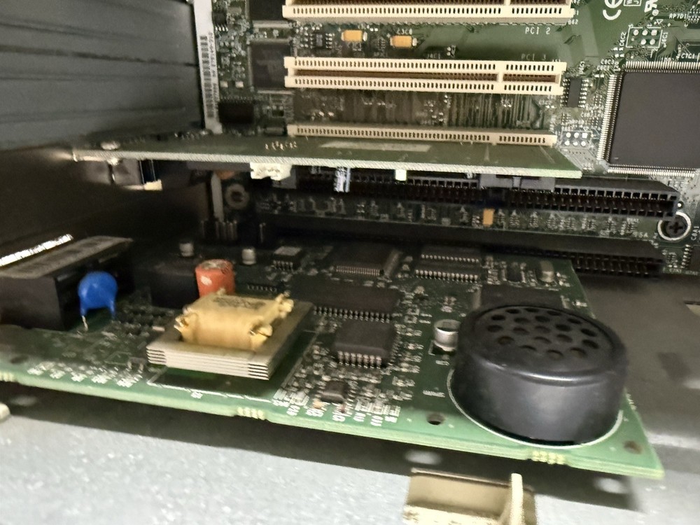 Vintage Dell Dimension XPS D300 desktop computer