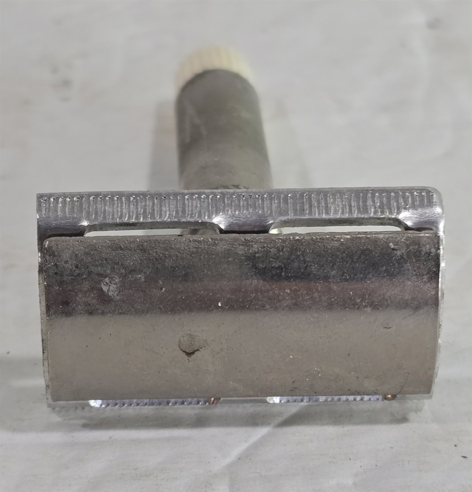 Vintage Mens Razor