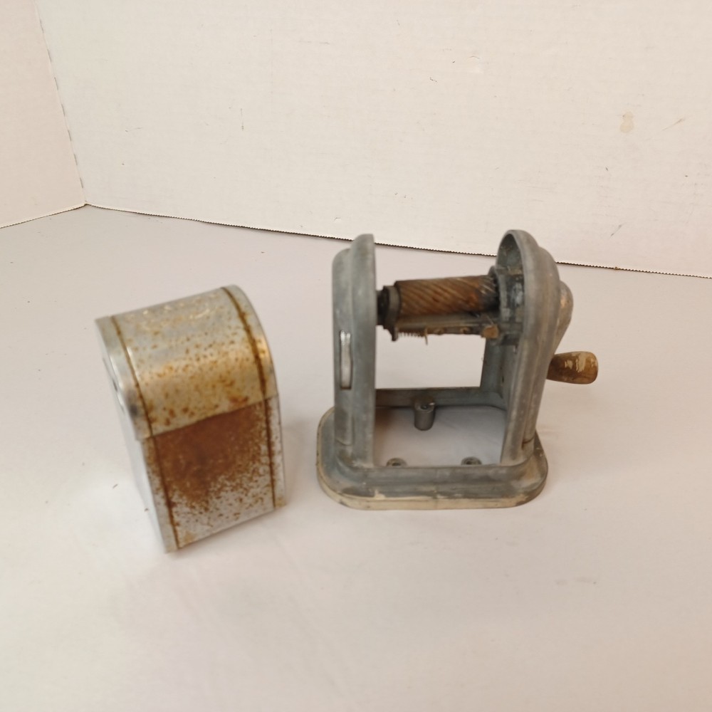 Vintage Boston Ranger Pencil Sharpener 6 Hole Adjustable Point Selector