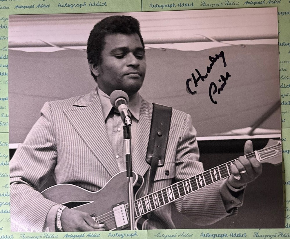 CHARLEY  PRIDE signed 8x10 photo - singer