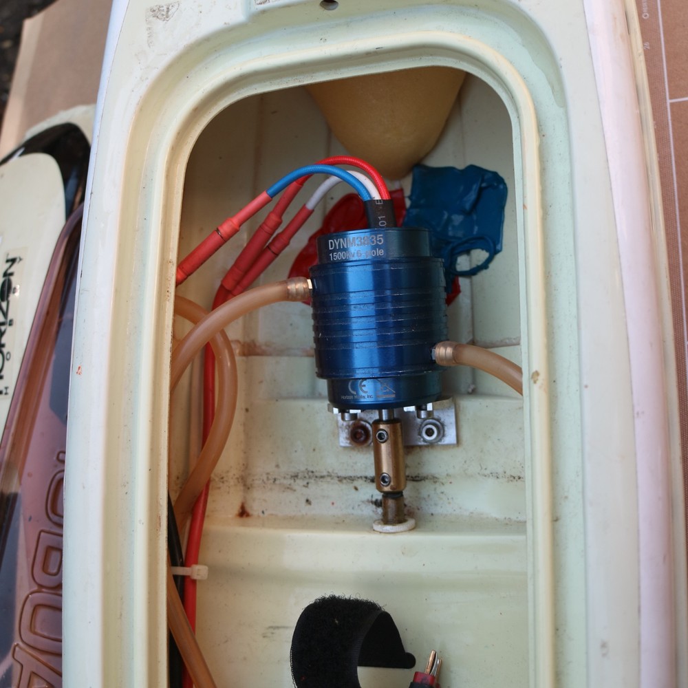 pro boat shockwave RC boat
