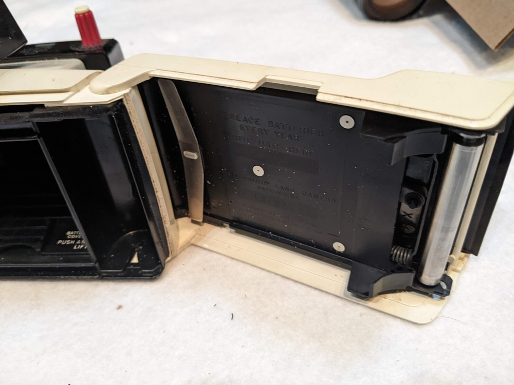 Polaroid Swinger Model 20 Land Camera - Untested Vintage Camera c12