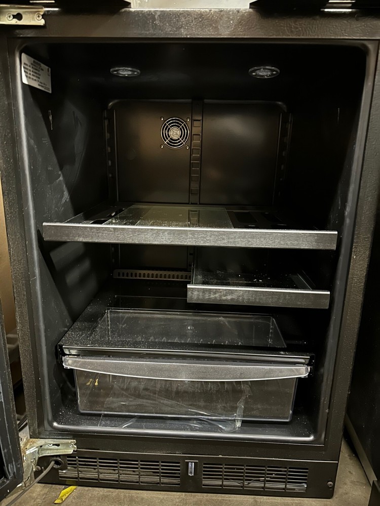 Marvel 24" Panel Ready Built-in Beverage Center - ML24BRP3LP