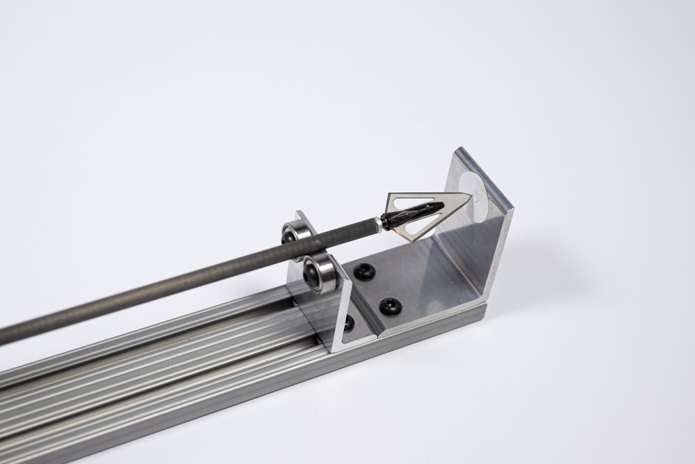 Spine and arrow tester . ram