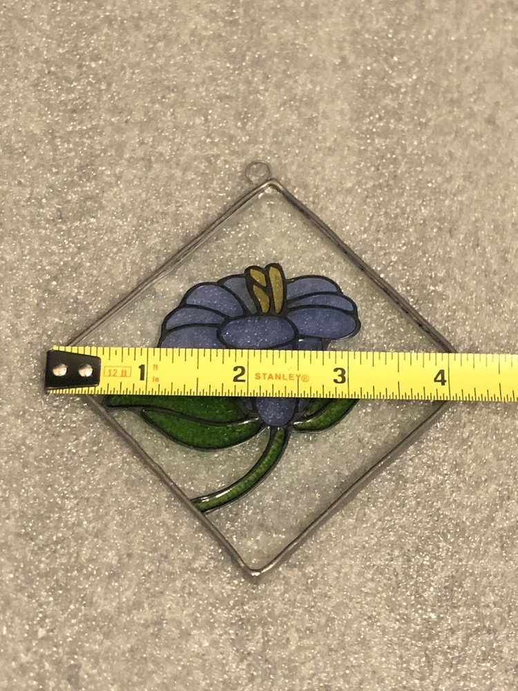 Small Diamond-Shaped Glass Flower Suncatcher