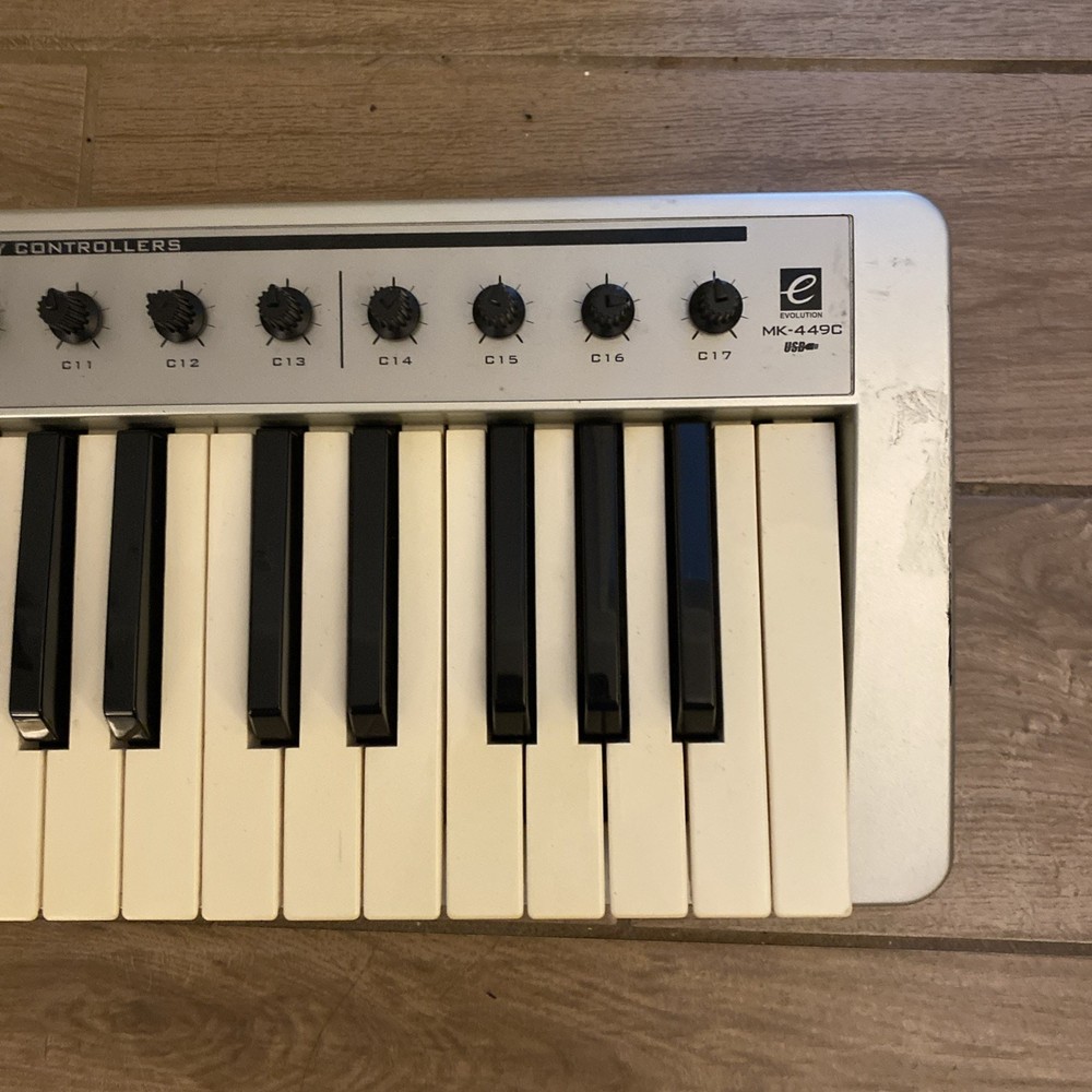 M-AUDIO EVOLUTION MK-449C MIDI Controller