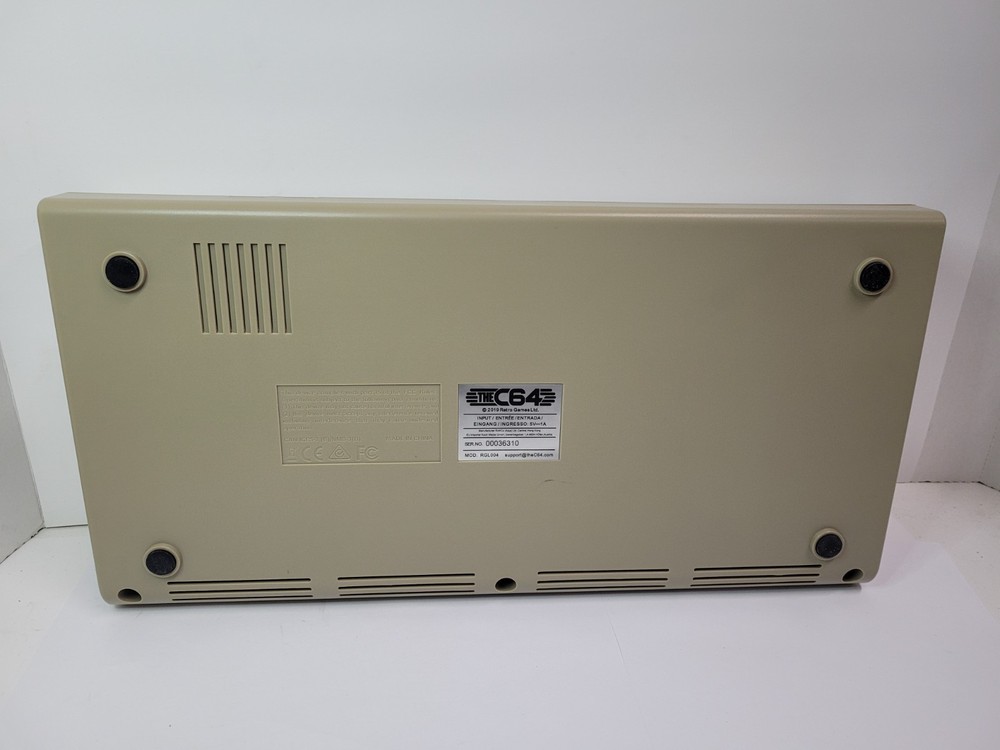 C64 Micro Computer - Retro Games - fully tested - no manual ( BR )