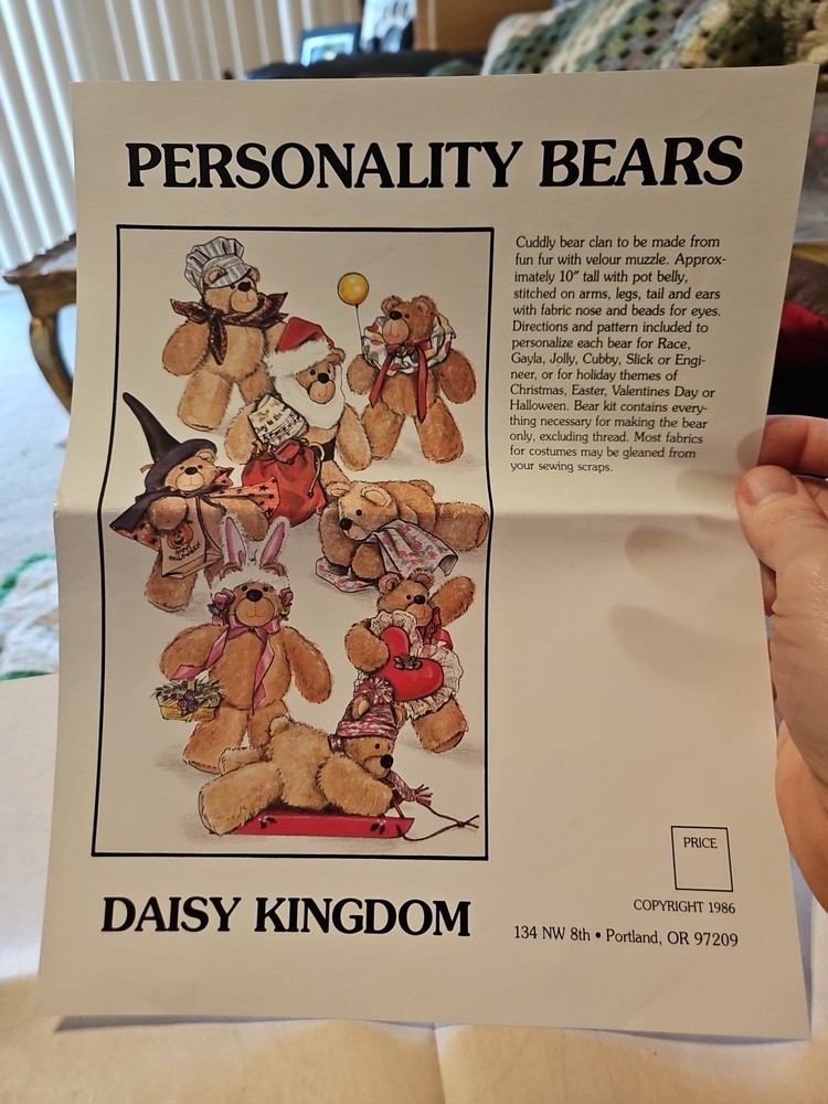 VTG DAISY KINGDOM PERSONALITY BEAR 10" PATTERNS-ENGINEER, HALLOWEEN, EASTER,ETC