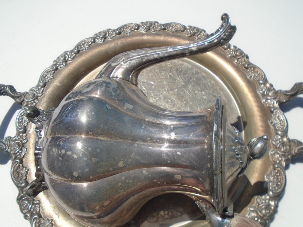 Coffee Pot Set Community Melon Tray Oneida Du Maurier 15” Round Handled