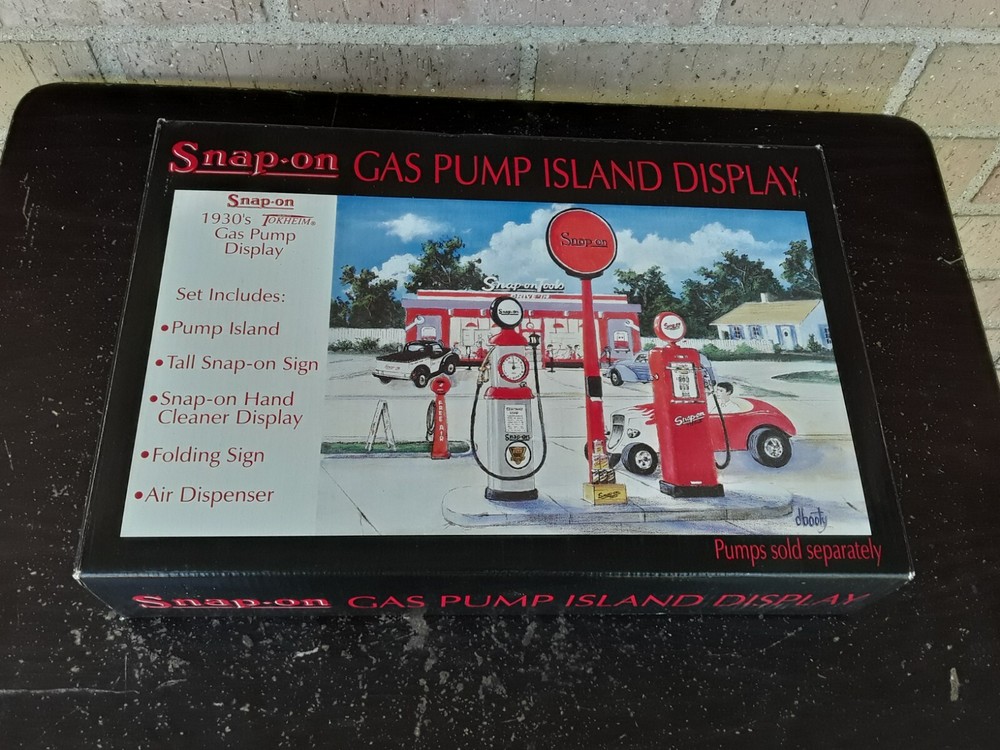 Snap On Gas Pump Island Display