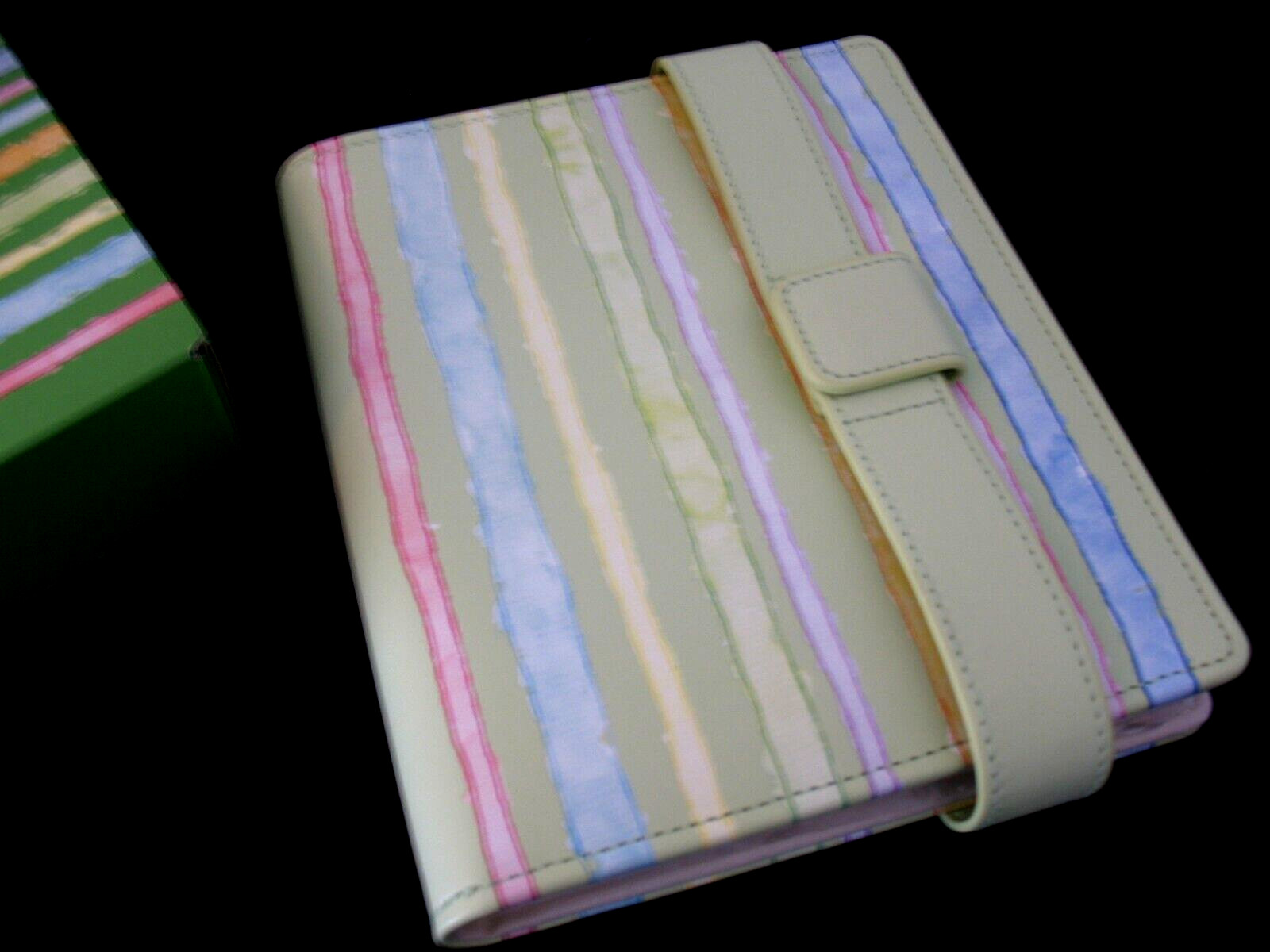 Creative Memories Picfolio Minutes Album up to 24  Photos, New in Plastic & Box