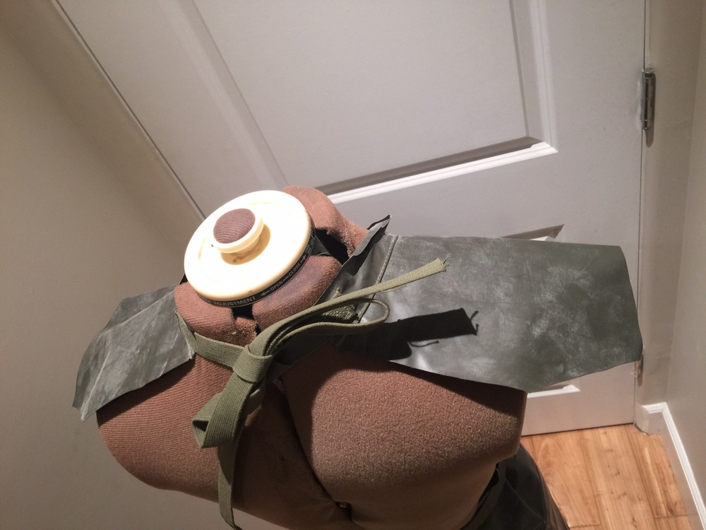 RUBBER APRON