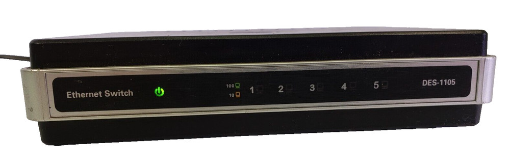 D-Link 5 Port DES-1105 10/100 Ethernet  Switch/ AC Adapter