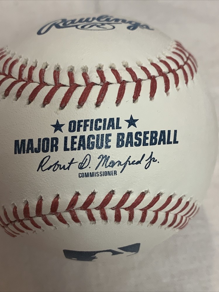 Nick Senzel signed baseball OMLB Cincinnati Reds autographed