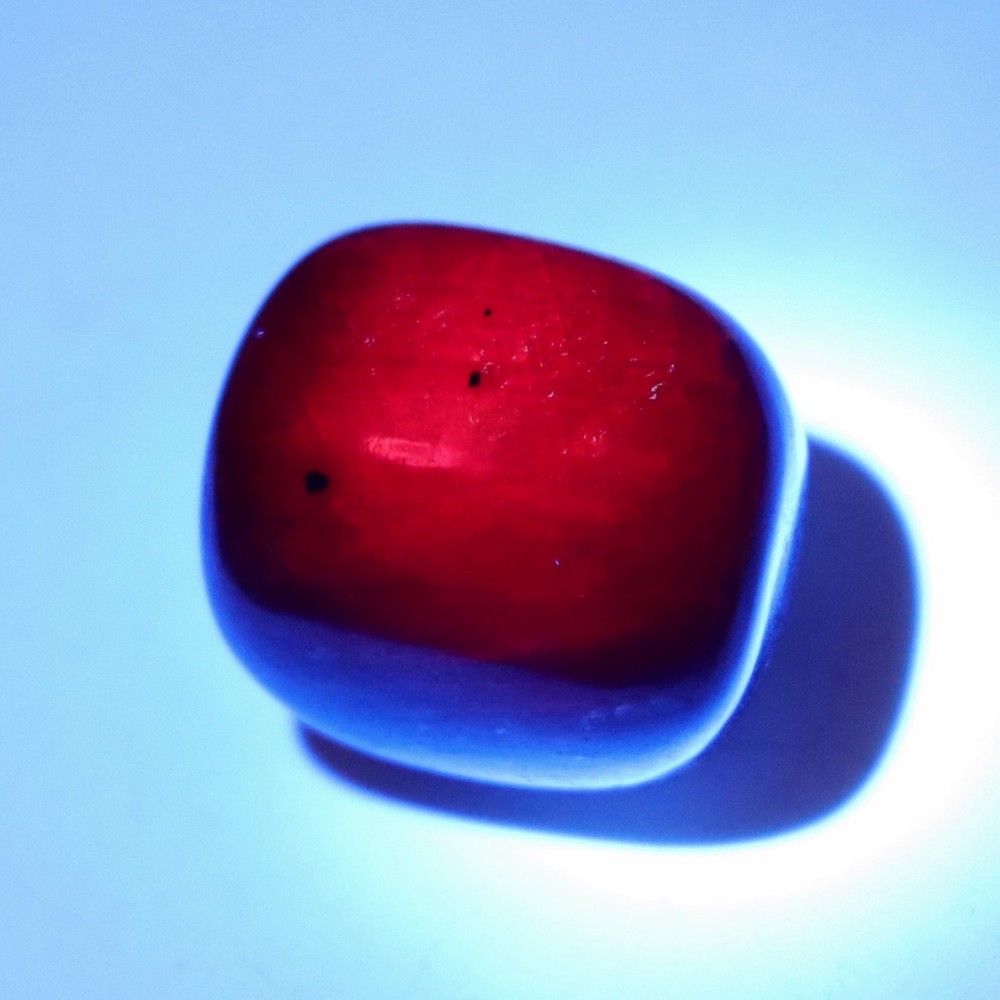 Tumbled Stone: Ruby, Red Corundum from India, Fluorescent (RUB53)