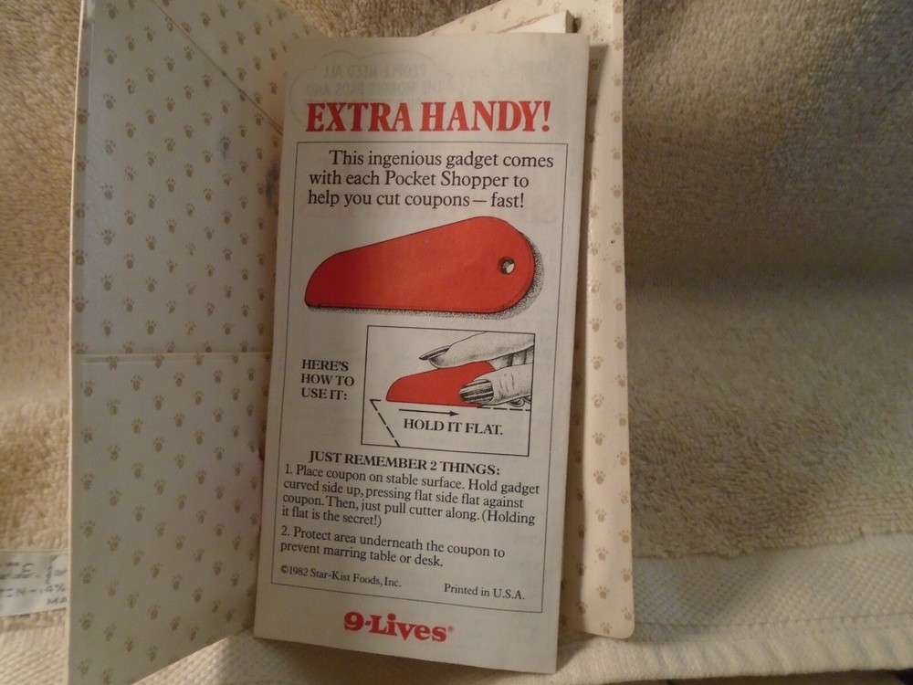 Vintage Morris 9 Lives Notepad Holder