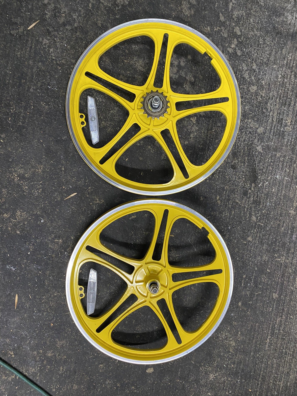 Mongoose BMX Stranger Things 20” Motomag Wheel Set