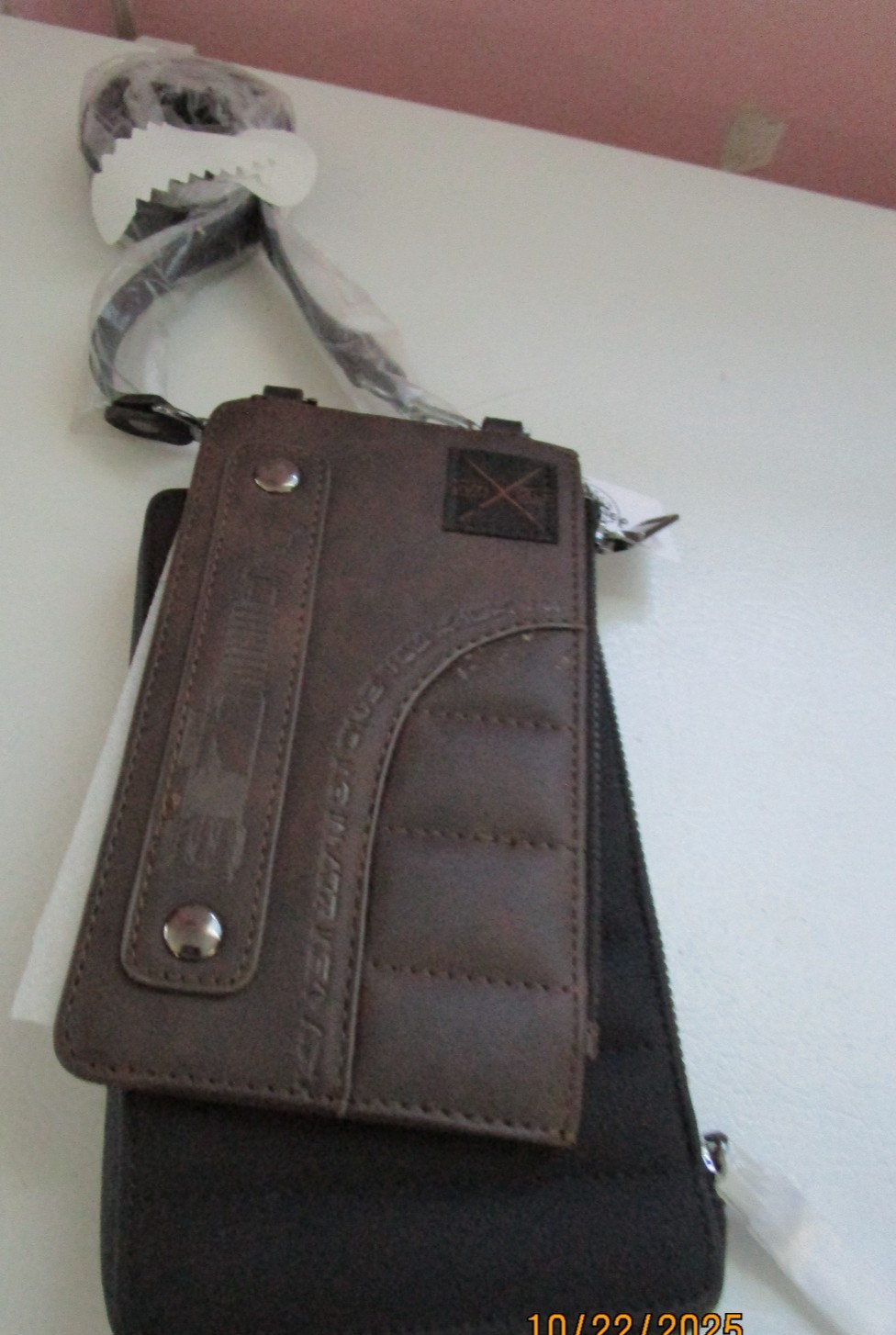 New Disney Parks Star Wars Galaxy Edge Obi Wan Kenobi Crossbody w Leather Wallet