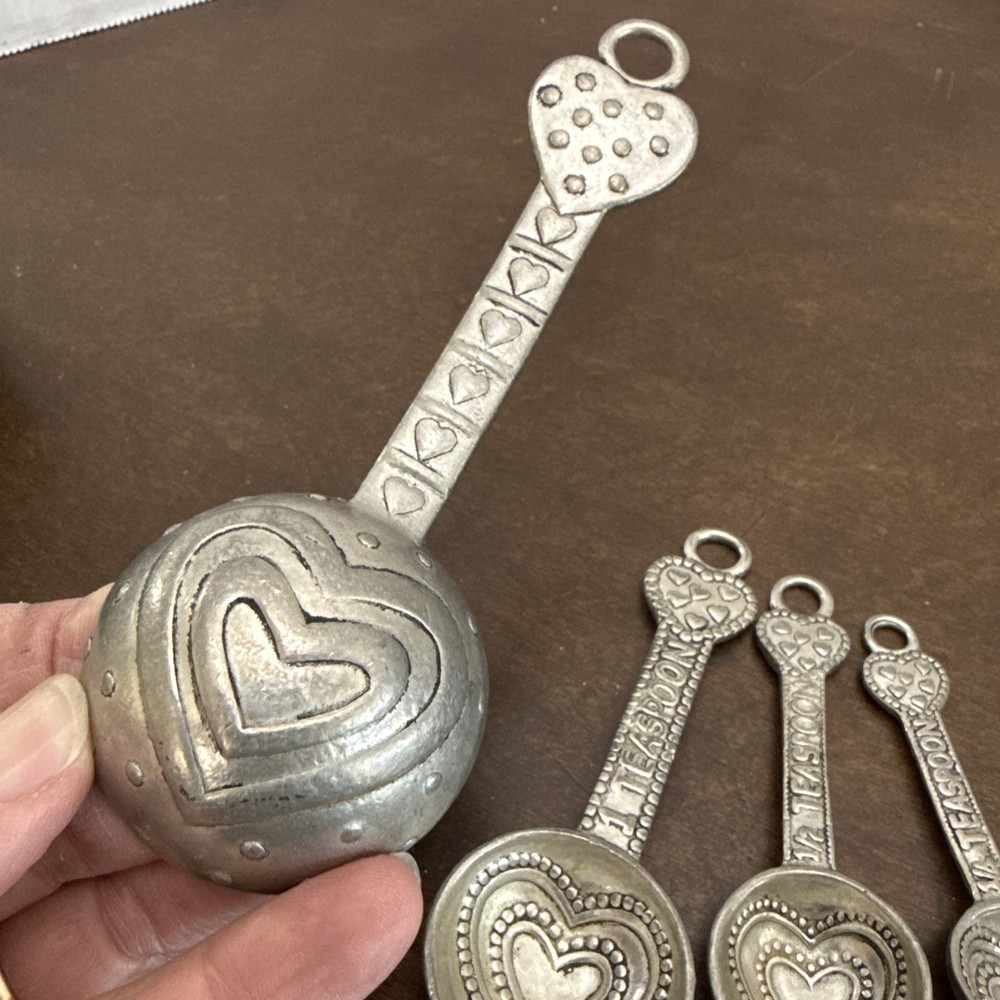 Ganz 4 Pc Measuring Spoon Set Hearts