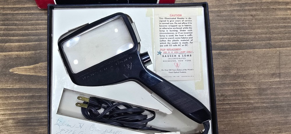 Vintage Bausch & Lomb Illuminated Rectangular Reader Magnifier w/ Original Box.