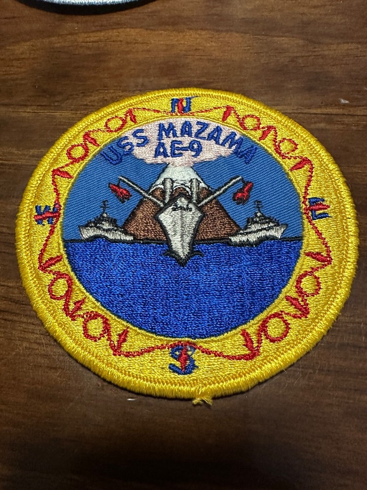 Vintage US Navy USS Mazama AE-9 Ship Patch