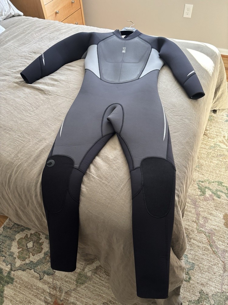 Fourth Element Xenos 7mm Wetsuit – Men’s Large/Short