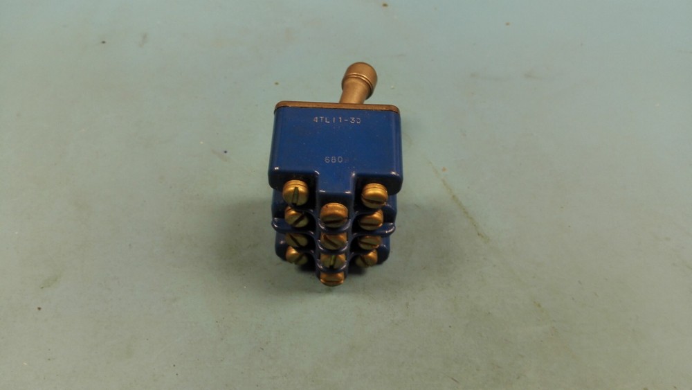 DC-9 Mil-Spec On-On Aircraft Toggle Switch, Microswitch P/N 4TL11-3D