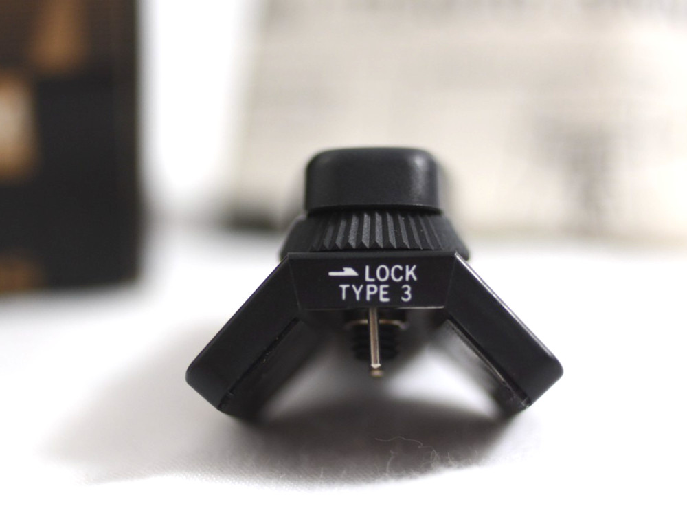 OLYMPUS ELECTRONIC FLASH TTL AUTO CONNECTOR TYPE 3 FOR OM-2 CAMERA (NEW)