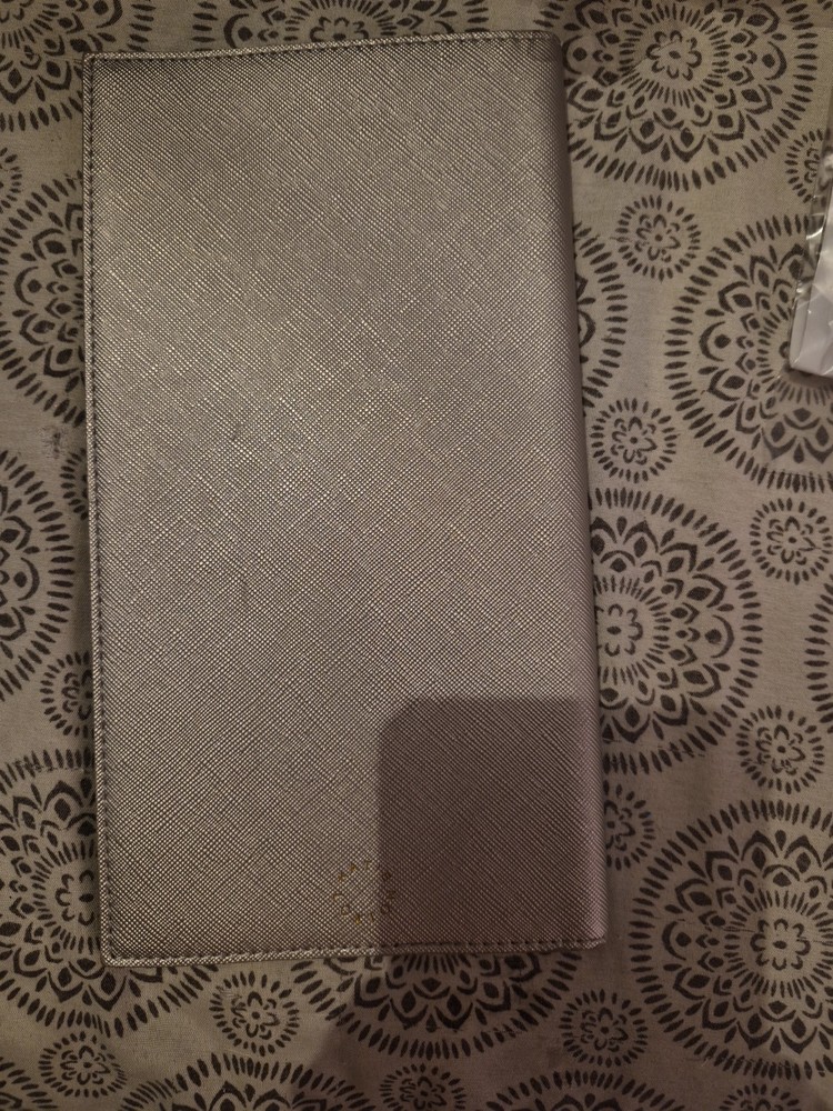 “katie Loxton” Passport Holder