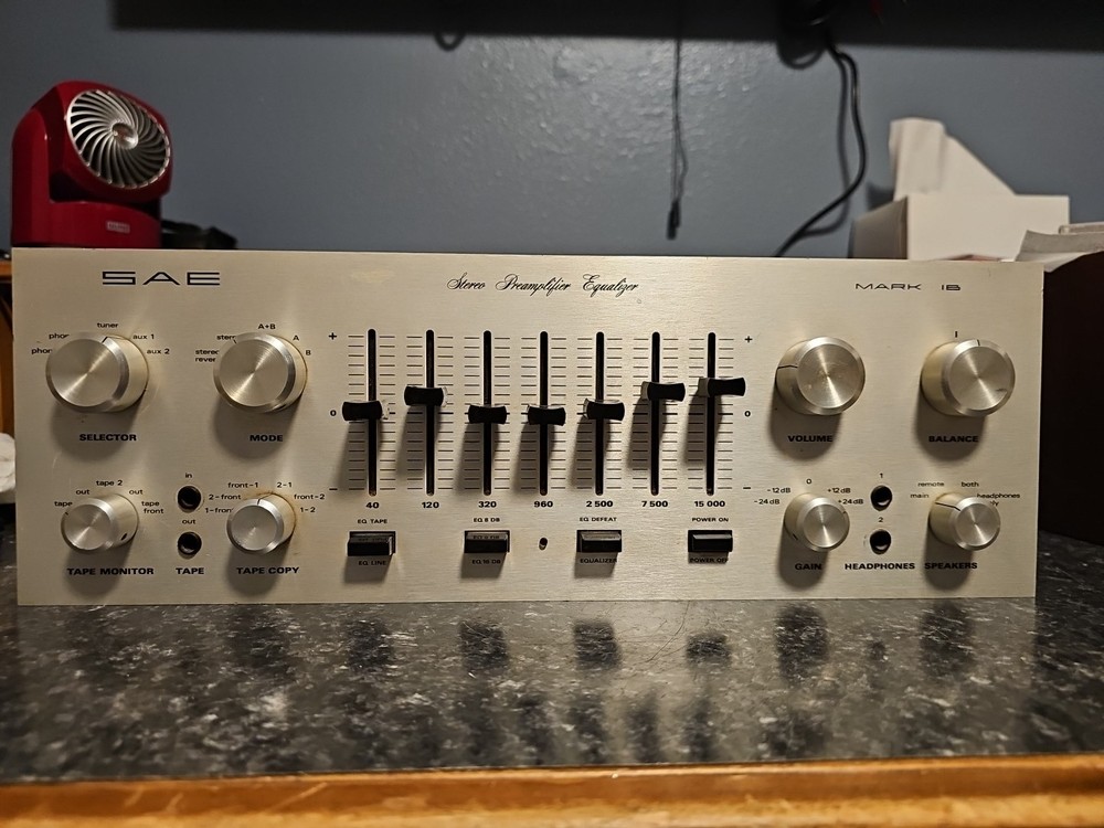 SAE MARK 1B STEREO PREAMPLIFIER  TESTED WORKING