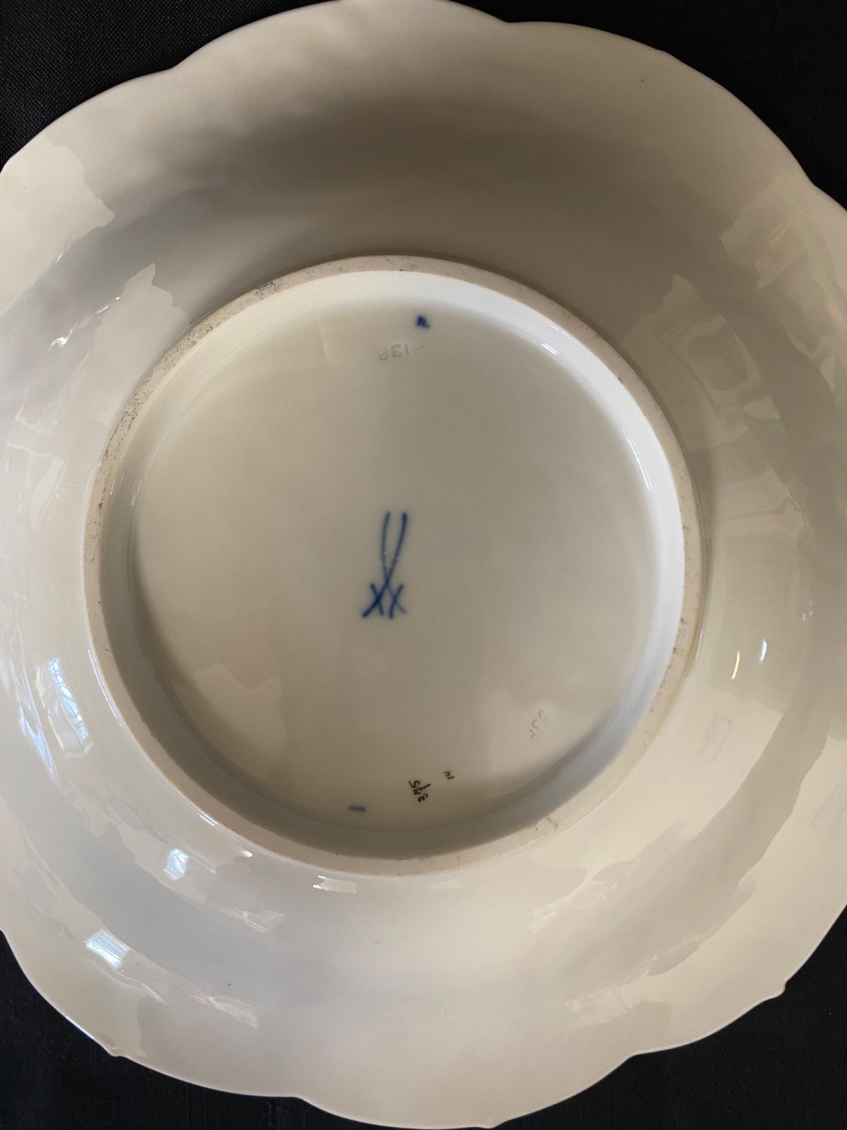 Antique Meissen Porcelain Fruit Bowl Serving Dish Gold Leaves 11"